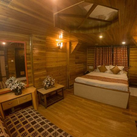 Hotel Broadway Annexe Darjeeling  Exteriör bild