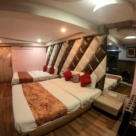 Hotel Broadway Annexe Darjeeling  Exteriör bild