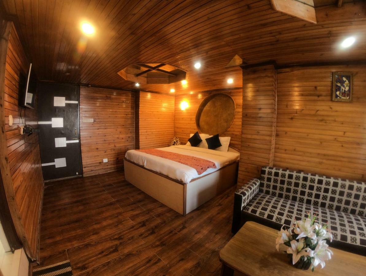 Hotel Broadway Annexe Darjeeling  Exteriör bild