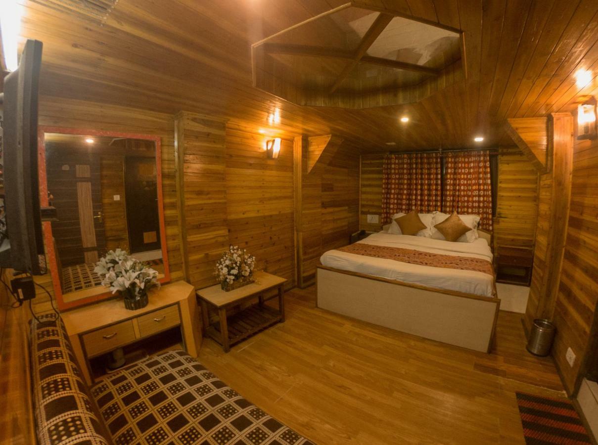 Hotel Broadway Annexe Darjeeling  Exteriör bild